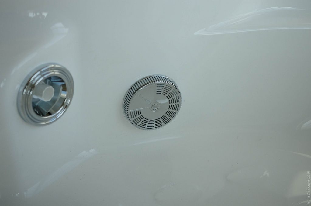 Jacuzzi Celtia-5.jpg